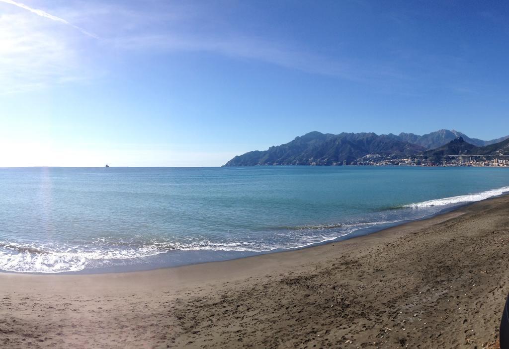 Stanze Sul Mare Bed & Breakfast Salerno Exterior photo