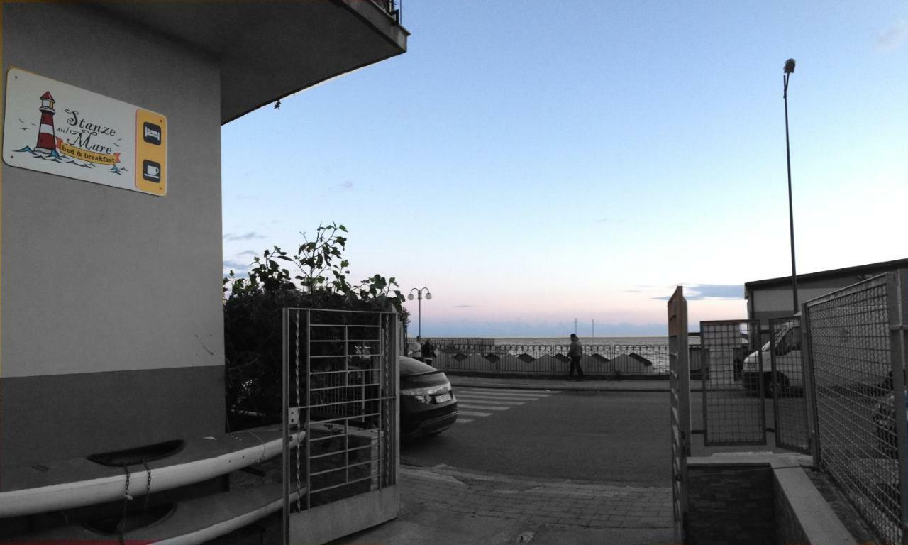 Stanze Sul Mare Bed & Breakfast Salerno Exterior photo