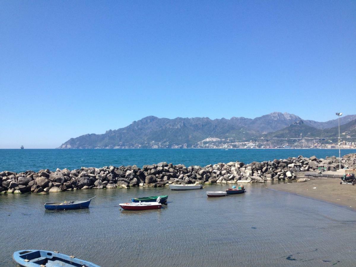 Stanze Sul Mare Bed & Breakfast Salerno Exterior photo