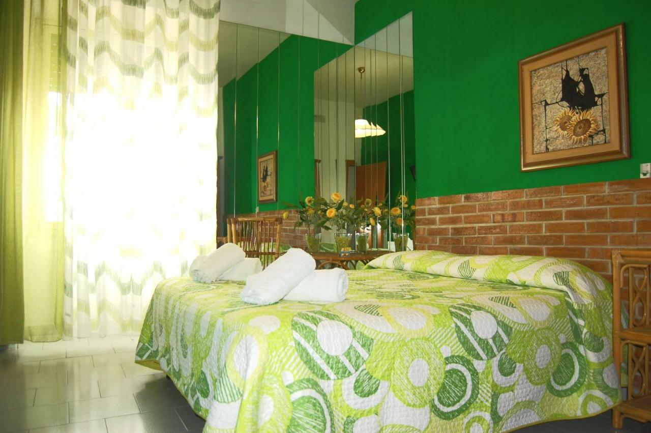 Stanze Sul Mare Bed & Breakfast Salerno Exterior photo